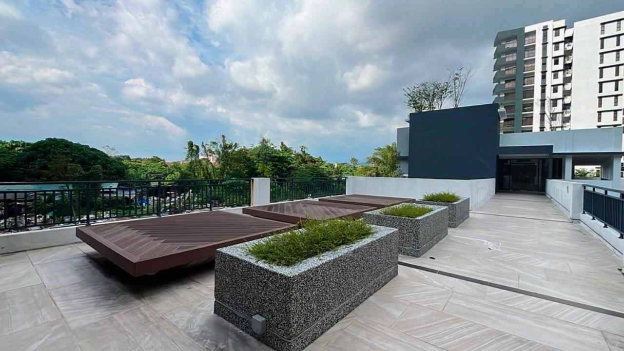 Cove Hillside By Ghs *